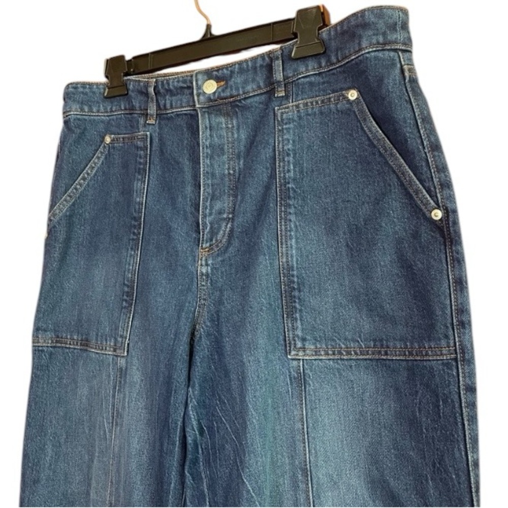 LOFT High Rise Utility Straight Jeans in Dark Stone Wash
Size 32 - Picture 5 of 12